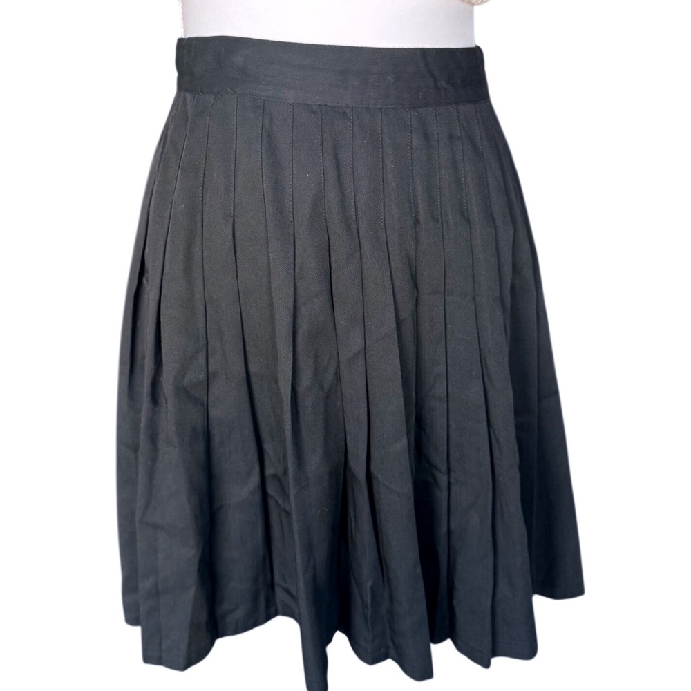 Vintage Aeropostale Pleated Mini Skirt 
 Preppy Black 1990s Size 6